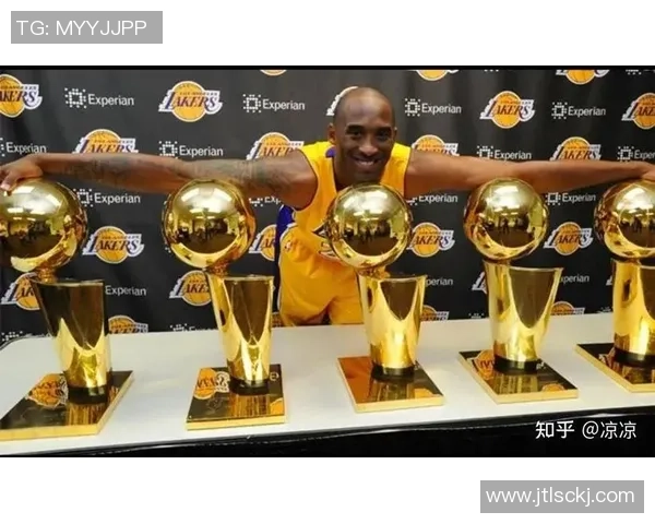 科比在体育界的传奇地位是否与足球明星相提并论