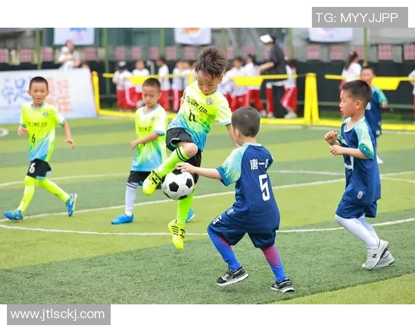 足球明星黑皮甜豆的传奇人生与场上风采揭秘