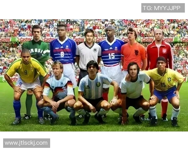 顶级足球明星同框合影展现传奇风采与友谊的瞬间